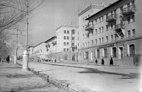 Улица Мира в городе Балхаш - фото 1