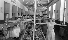Industrial gymnastics in the workshop - photo 1
