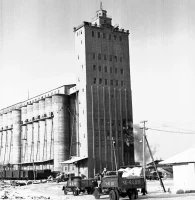 Крупнейший элеватор страны в Петропавловске — 1959 - фото 1