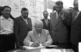 Khrushchev in Alma-Ata, 1961 - photo 4