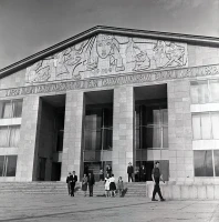 Казахский драматический театра имени Ауэзова - фото 1