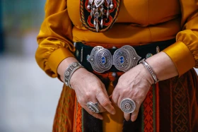 The taizhaq fur coat of Mirzhakyp Dulatuly was displayed — a unique exhibit of the museum - photo 14