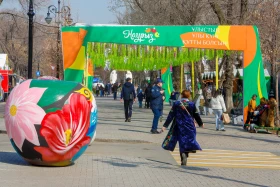 Тысячи алматинцев вышли праздновать Наурыз - фото 2