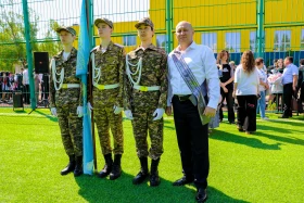 Свыше 215 тысяч одиннадцатиклассников оканчивают школы Казахстана - фото 11