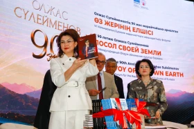 Алматыдағы халықаралық форумда Олжас Сүлейменовтің мұрасы талқыланды - фото 4