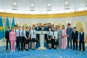Сто школьников из регионов Казахстана посетили Акорду - фото 21