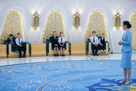 Сто школьников из регионов Казахстана посетили Акорду - фото 15