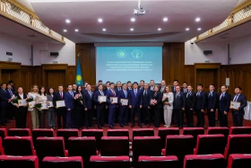 Presidential Administration Affairs Office Employees Receive State Awards - photo 52
