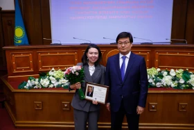 Presidential Administration Affairs Office Employees Receive State Awards - photo 36