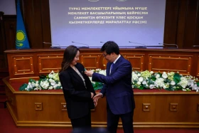 Presidential Administration Affairs Office Employees Receive State Awards - photo 37