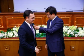 Presidential Administration Affairs Office Employees Receive State Awards - photo 24