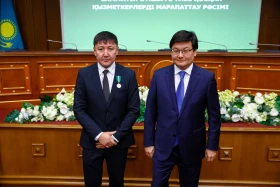 Presidential Administration Affairs Office Employees Receive State Awards - photo 30