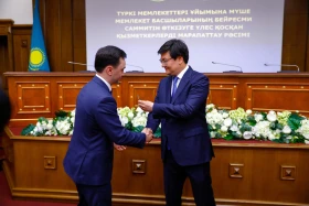 Presidential Administration Affairs Office Employees Receive State Awards - photo 12