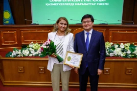 Presidential Administration Affairs Office Employees Receive State Awards - photo 49