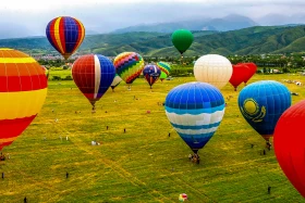 Colorful hot air balloons soar above Kazakhstan's Kaskelen - photo 10