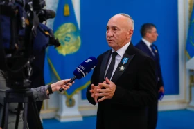 Президент бір топ медицина қызметкеріне мемлекеттік наградалар тапсырды - фото 4