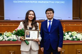 Мемлекет басшысы Президент Телерадиокешенінің қызметкерлерін марапаттады - фото 7