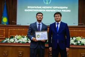 Мемлекет басшысы Президент Телерадиокешенінің қызметкерлерін марапаттады - фото 8