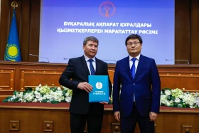 Мемлекет басшысы Президент Телерадиокешенінің қызметкерлерін марапаттады - фото 11
