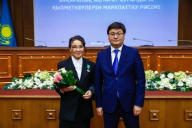Мемлекет басшысы Президент Телерадиокешенінің қызметкерлерін марапаттады - фото 16