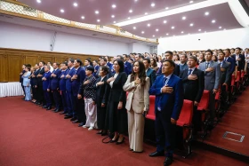 Мемлекет басшысы Президент Телерадиокешенінің қызметкерлерін марапаттады - фото 3