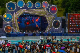 «Азия дауысының» жаңғыру: фестивальдің бірінші күні Алматыда өтті - фото 10