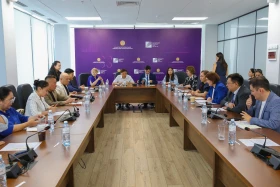 Саясаттанушылар партияларды қоғаммен тұрақты диалог орнатуға үндеді - фото 1
