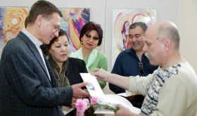 Алматыда «Жарық қуанышы» көрмесі ашылды - фото 7