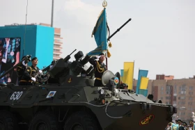 АСТАНАДАҒЫ ӘУЕ ПАРАДЫ: Әскери ұшқыштар асқан шеберлік үлгісін көрсетті - фото 8