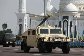 АСТАНАДАҒЫ ӘУЕ ПАРАДЫ: Әскери ұшқыштар асқан шеберлік үлгісін көрсетті - фото 10