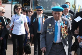 АСТАНАДАҒЫ ӘУЕ ПАРАДЫ: Әскери ұшқыштар асқан шеберлік үлгісін көрсетті - фото 13