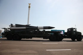 АСТАНАДАҒЫ ӘУЕ ПАРАДЫ: Әскери ұшқыштар асқан шеберлік үлгісін көрсетті - фото 21