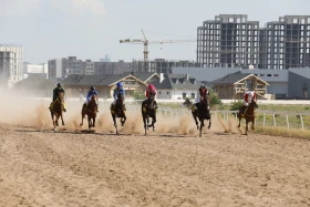 Елорданың 25 жылдығына орай бәйгеден республикалық турнир өтті - фото 11