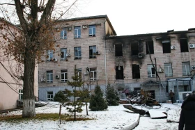 Өртке оранған автокөліктер мен Алматы әкімдігі - фото 27