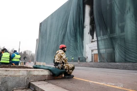 Өртке оранған автокөліктер мен Алматы әкімдігі - фото 33