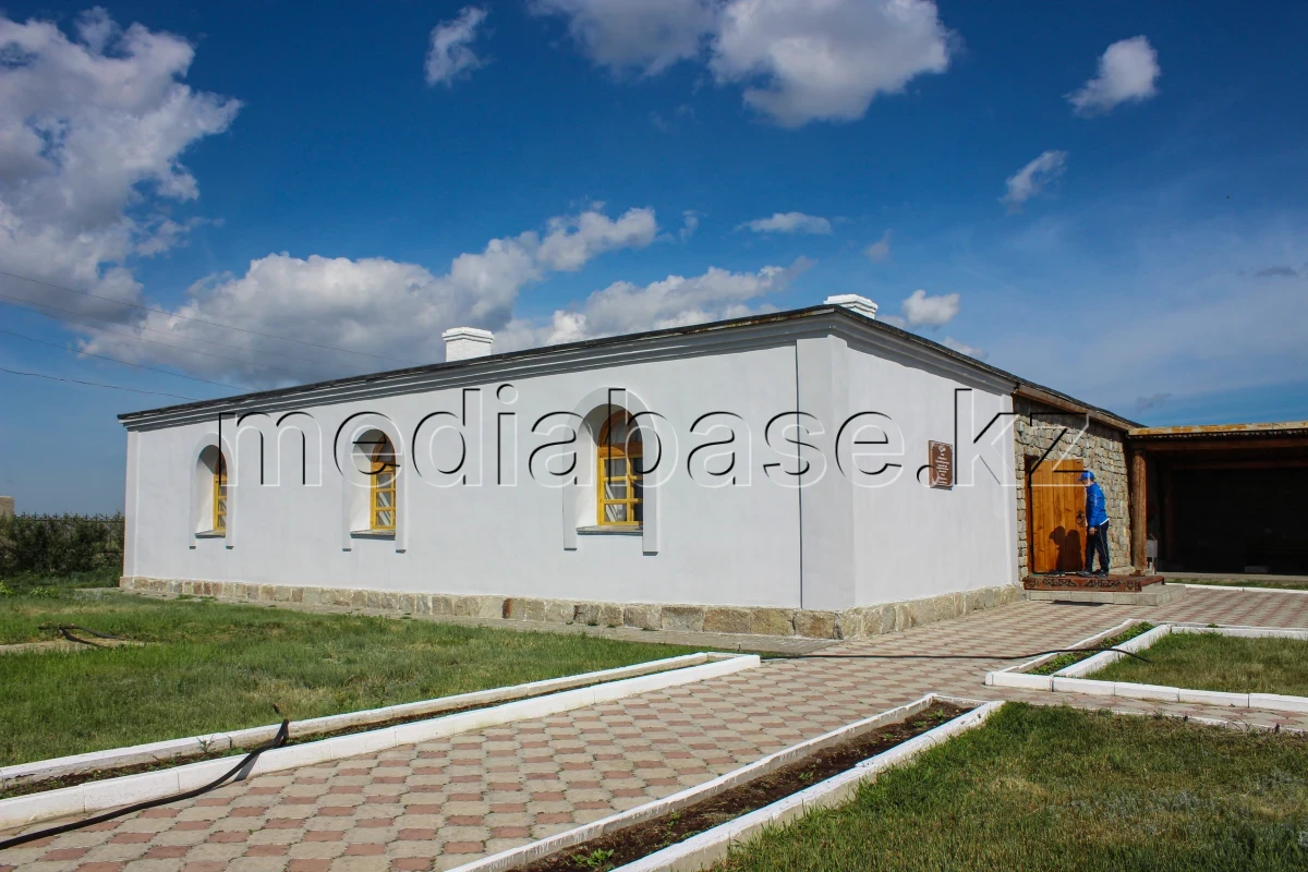 Абайдың Жидебайдағы мұражай-үйі - фото 1