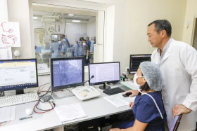 Италиялық  профессор Алматыда бірегей ота жасады - фото 12