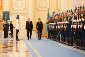 Kassym-Jomart Tokayev met with Emmanuel Macron in Akorda - photo 8