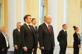 Kassym-Jomart Tokayev met with Emmanuel Macron in Akorda - photo 9