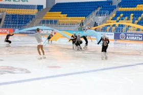 Алматыда “Youth-2019”  конькимен жаппай сырғанау - фото 7