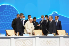 Рим Папасы Франциск Қазақстанға мемлекеттік сапармен келді - фото 12