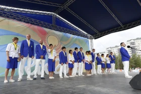 Олимпиада чемпиондары мен жүлдегерлері Астана көшелерімен жүріп өтті - фото 11