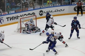 ҚХЛ: "Барыс" - "Металлург" - фото 10