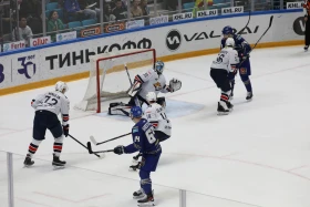 ҚХЛ: "Барыс" - "Металлург" - фото 11