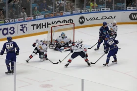 ҚХЛ: "Барыс" - "Металлург" - фото 19