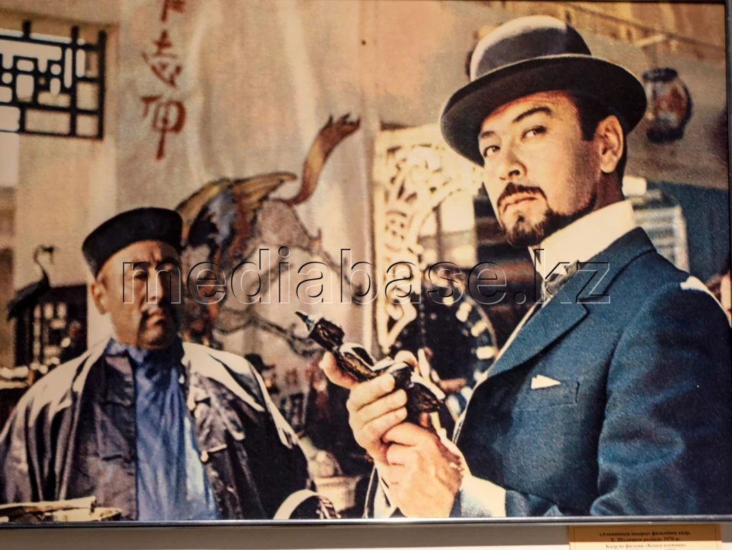 «Абызға айналған Асанәлі» көрмесі - фото 1