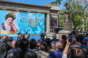 Алматыда опера әншісі Роза Бағлановаға ескерткіш ашылды - фото 10