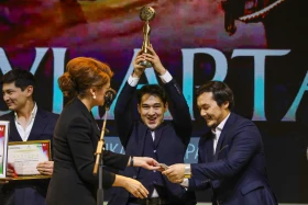 Umai 2023 – Жылдың үздік актерлері мен спектакльдері марапатталды - фото 17