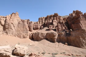 Шарын каньонындағы қорғандар аңғары: табиғат – тамаша сәулетші - фото 18