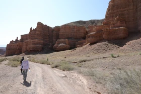 Шарын каньонындағы қорғандар аңғары: табиғат – тамаша сәулетші - фото 19